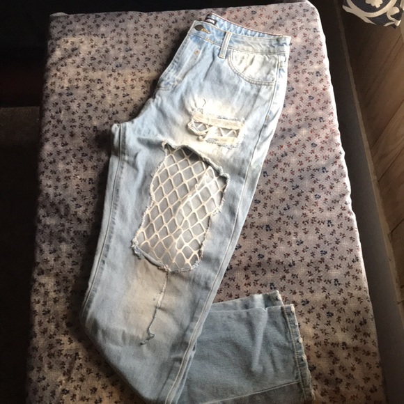 Fashionova Jeans with Fishnet patches - Picture 3 of 8